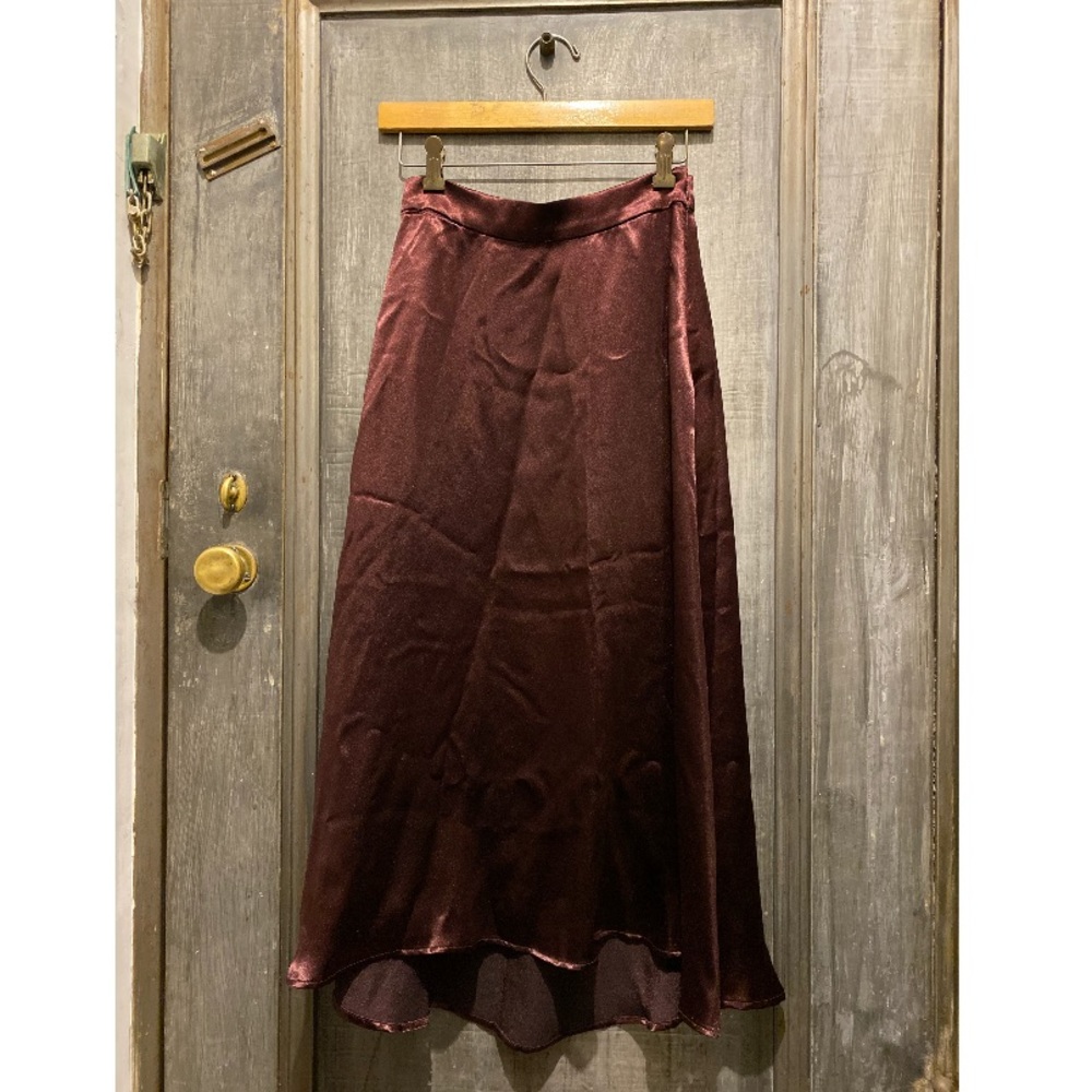 Silky oxblood skirt